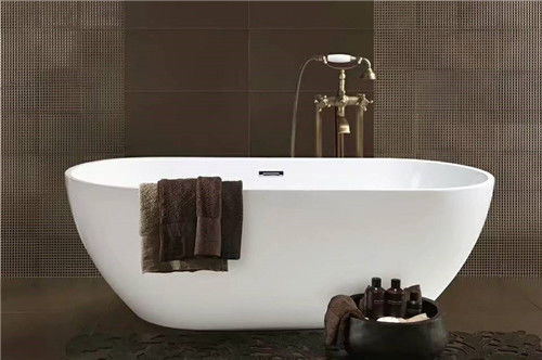 China Retención excelente del calor de la bañera de acrílico moderna simple del masaje/de la pequeña tina sola del soporte proveedor